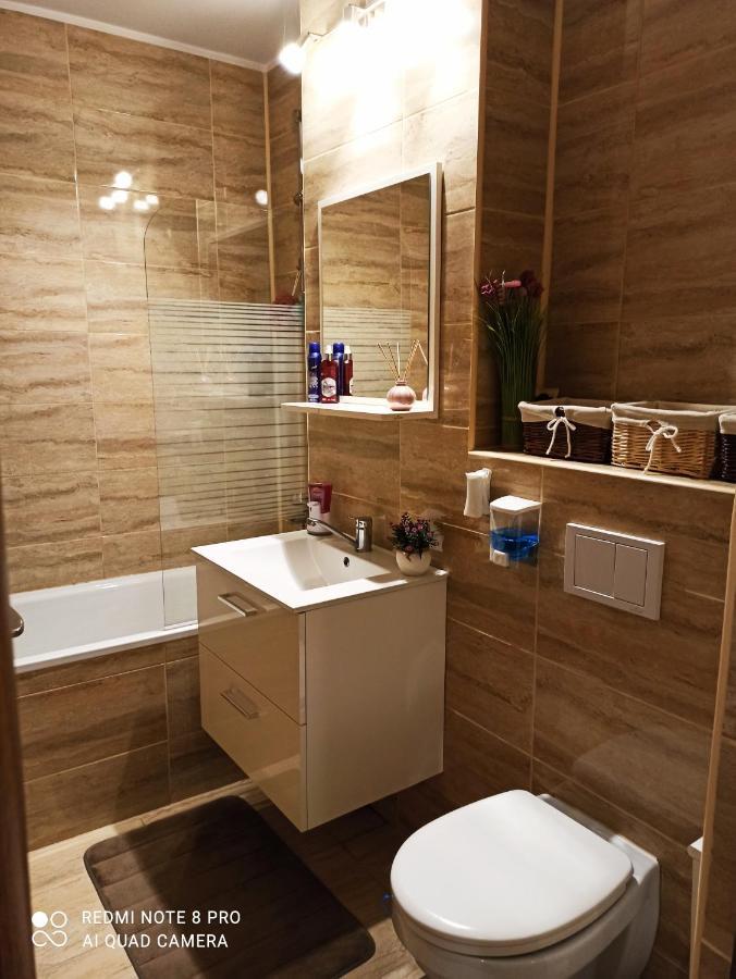 Apartament Atena Petroşani 외부 사진
